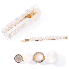 Arihant Mesmerizing Pearl Gold Plated Hairclips for Women/Girls