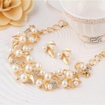 Arihant White & Gold-Toned Gold-Plated Pearl-Studded Necklace Set 44094