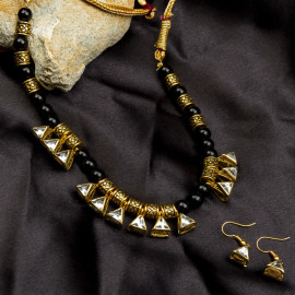Arihant Women's Fashion Beads & Crystal Gold Plated Necklace Set for Women/Girls (Black) 44103