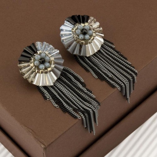 Arihant Grey And Black Tasselled Handcrafted Conte...