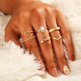 Arihant Gold Toned Gold Plated Stackable Rings Set of 7