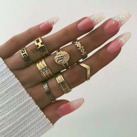 Arihant Women Contemporary Stackable Rings Set of 8