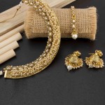 Arihant Kundan-Pearl Traditional Necklace Set with Maang Tika 12454