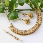 Arihant Kundan-Pearl Traditional Necklace Set with Maang Tika 12454