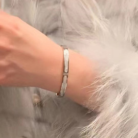 Arihant Stainless Steel Silver Plated Mother Of Pearls Contemporary Bracelet