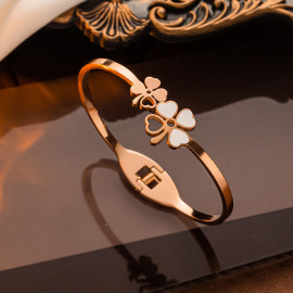 Arihant Stainless Steel Rose Gold Plated Mother Of Pearls Dual Flower Openable Floral Bracelet