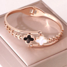 Arihant Stainless Steel Rose Gold Plated Mother Of Pearls Two Clover Leaf Irish Design Bracelet