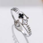 Arihant Stainless Steel Silver Plated Mother Of Pearls Two Clover Leaf Irish Design Bracelet