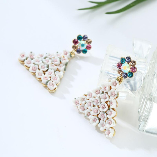 Arihant Crystal Elements Rose inspired Triangle Dr...