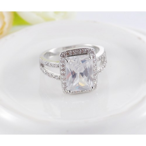 Arihant Platinum Plated American Diamond Fashion Ring 5111